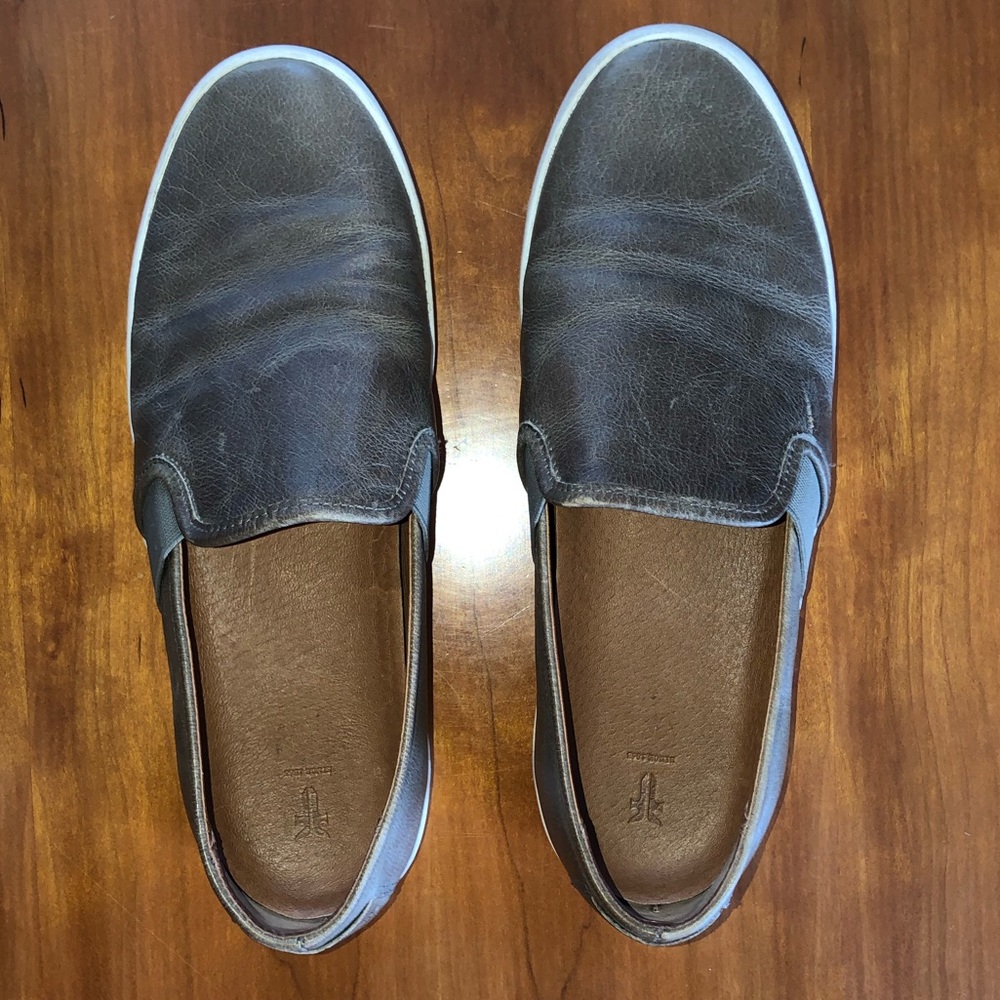 Frye Dylan women’s leather slip ons, size 10